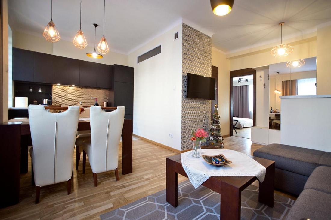 Niepodleglosci Serviced Apartments Βαρσοβία Εξωτερικό φωτογραφία